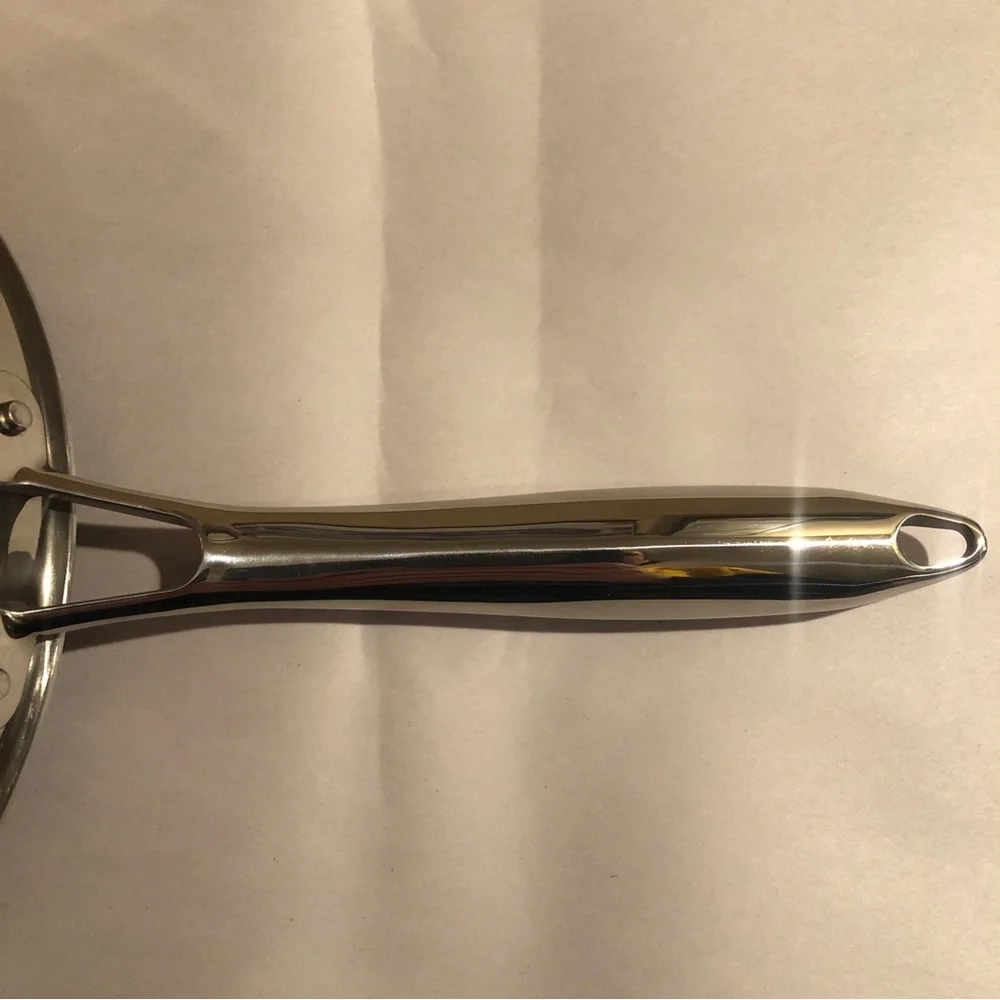 HEXCLAD 10" Frying Pan Hybrid Stainless Steel Non-Stick Fry Pan with Lid - Picture 13 of 16